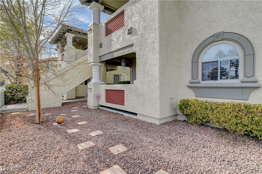 6804 Elm Creek Drive 102