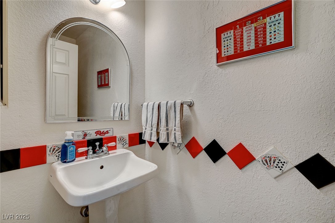 5865 North Conquistador Street