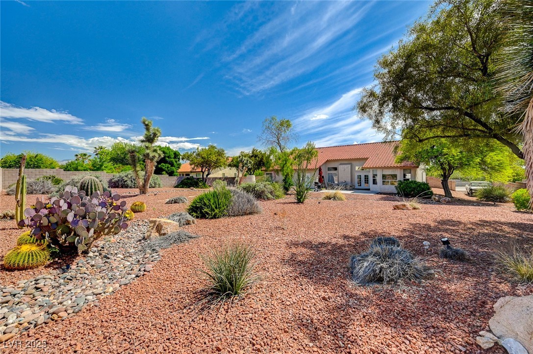 5865 North Conquistador Street