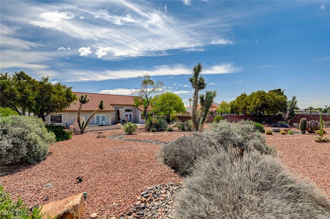 5865 North Conquistador Street