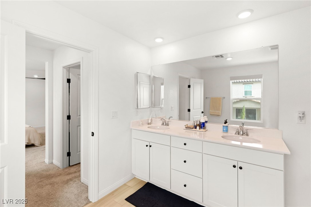 5921 Bruselas Street