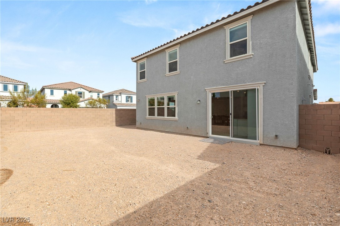 5921 Bruselas Street