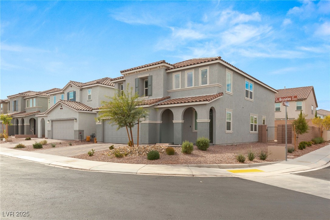 5921 Bruselas Street