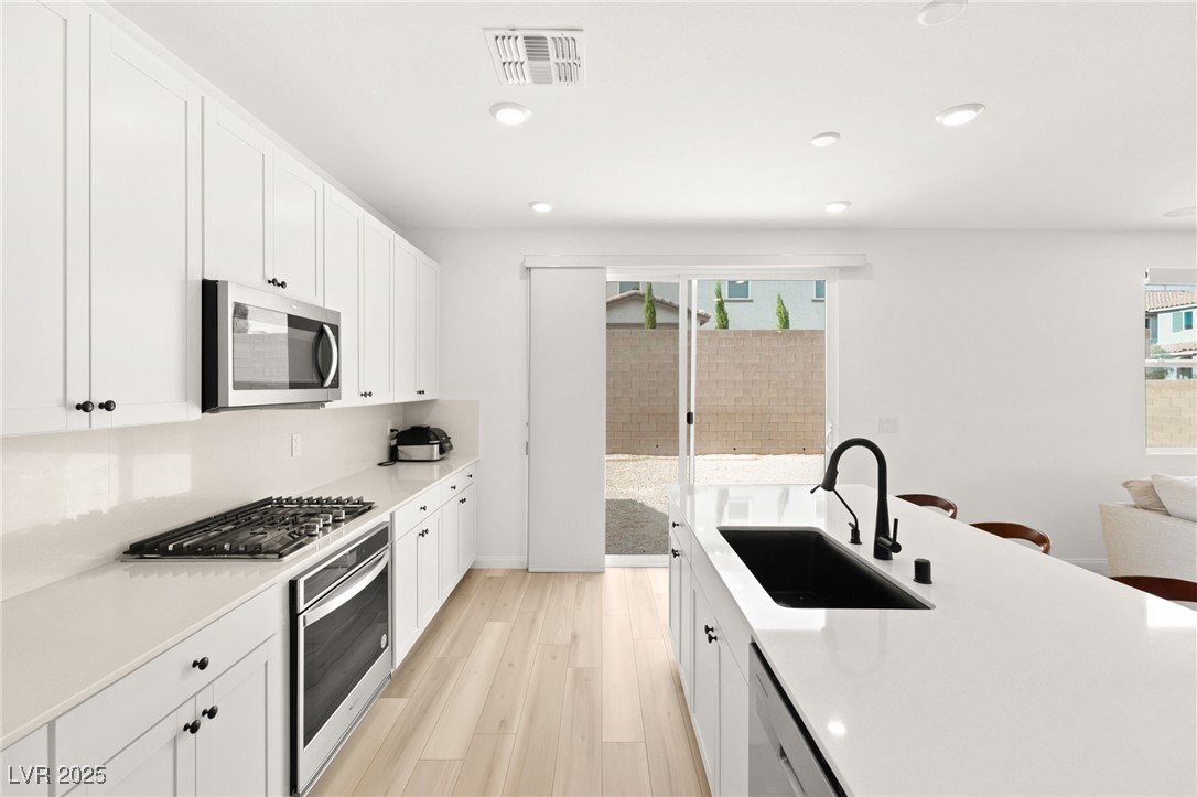 5921 Bruselas Street