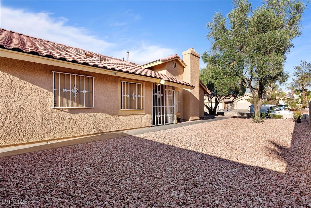 3973 El Camino Road