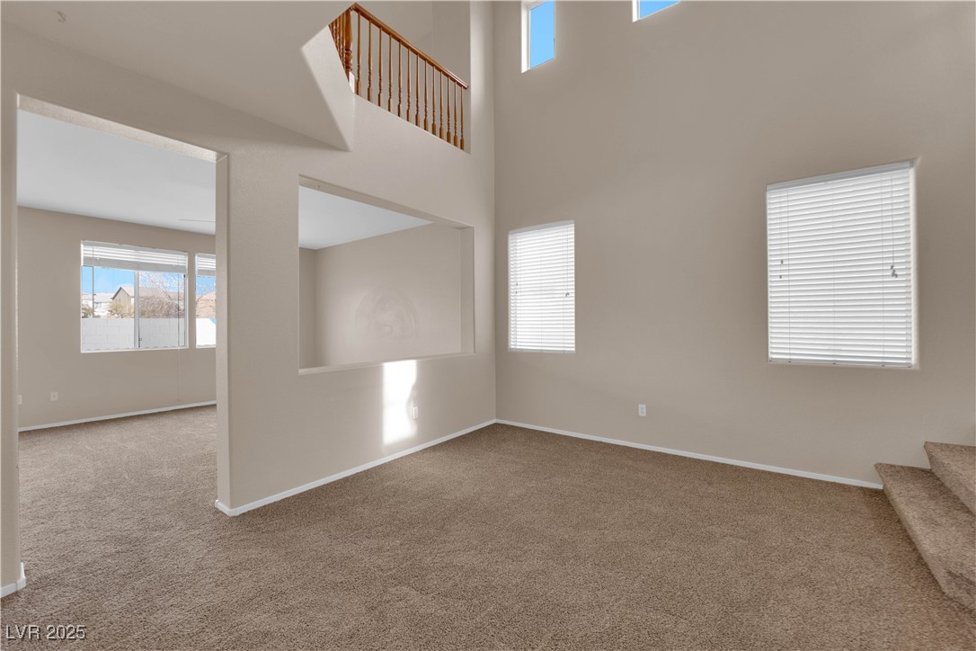 10646 Shifting Breeze Avenue