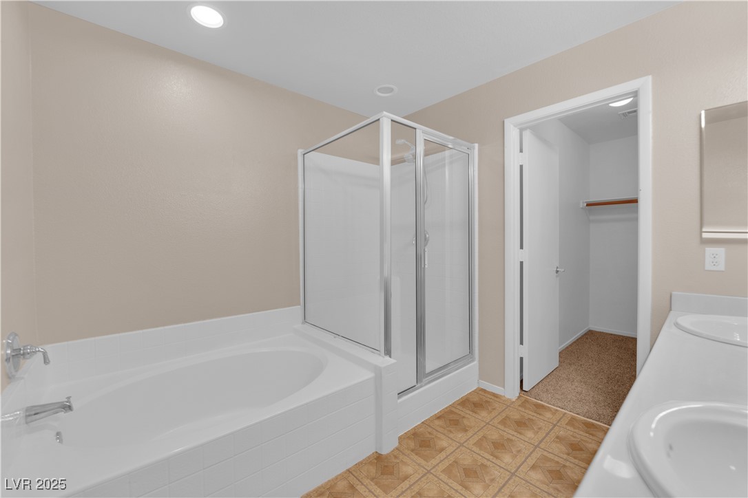 10646 Shifting Breeze Avenue