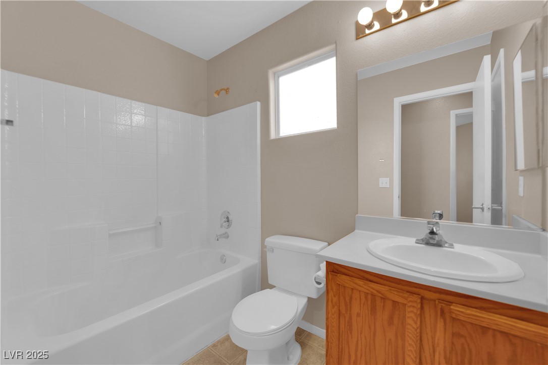 10646 Shifting Breeze Avenue