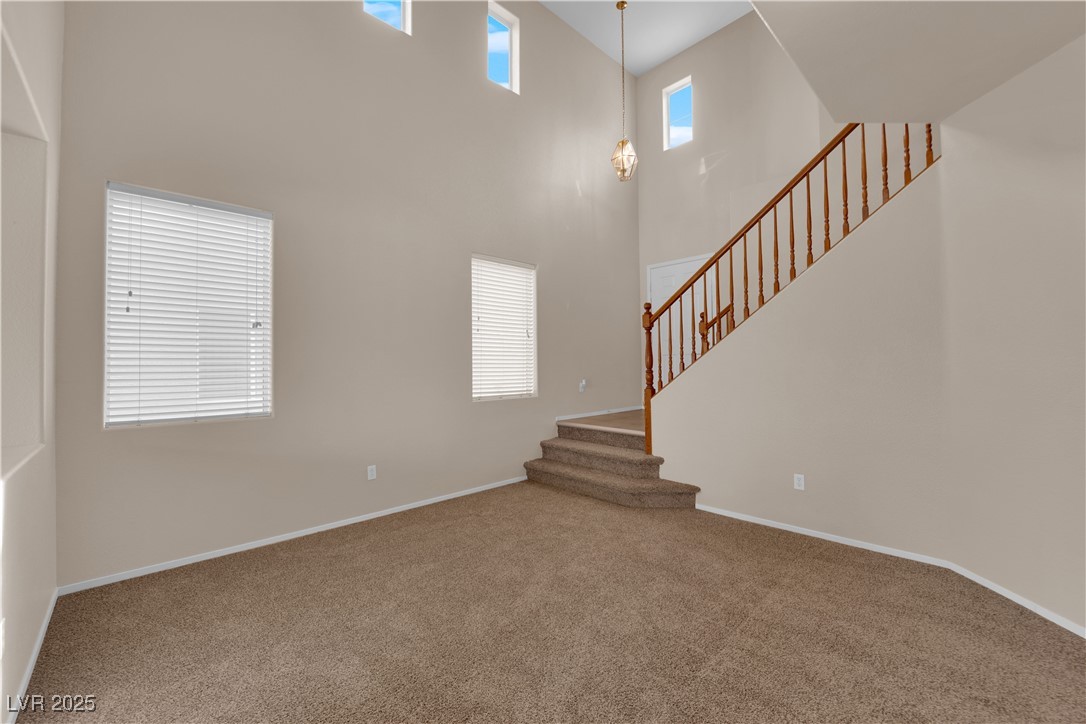 10646 Shifting Breeze Avenue