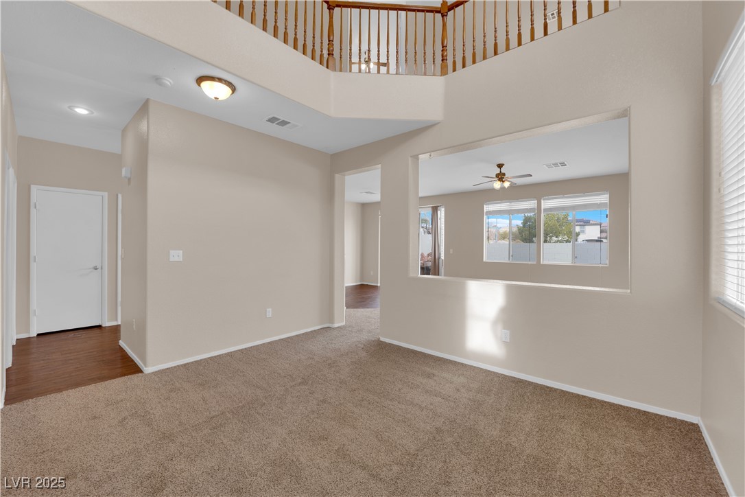 10646 Shifting Breeze Avenue