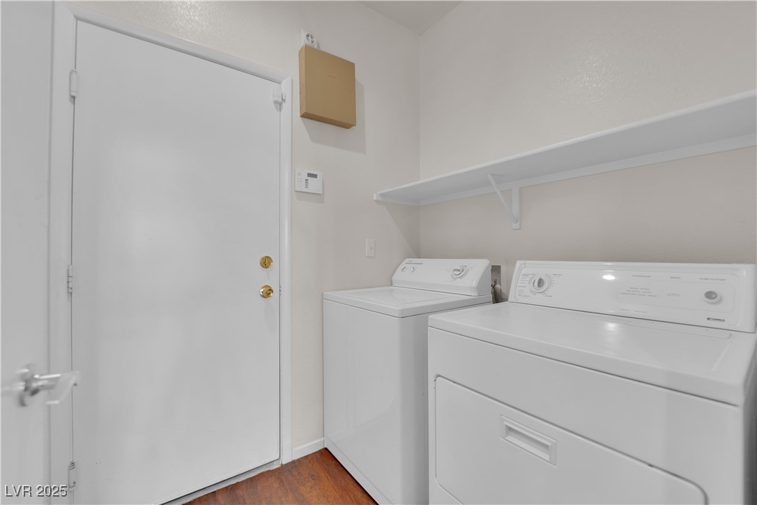 10646 Shifting Breeze Avenue