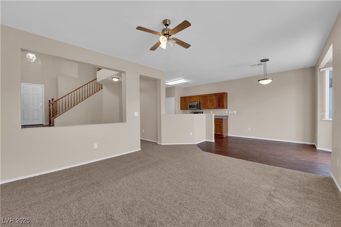 10646 Shifting Breeze Avenue