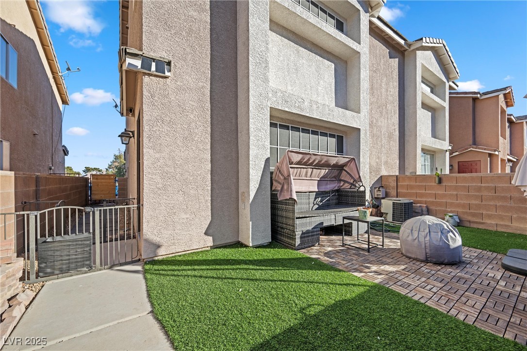4039 Halfmoon Bay Drive