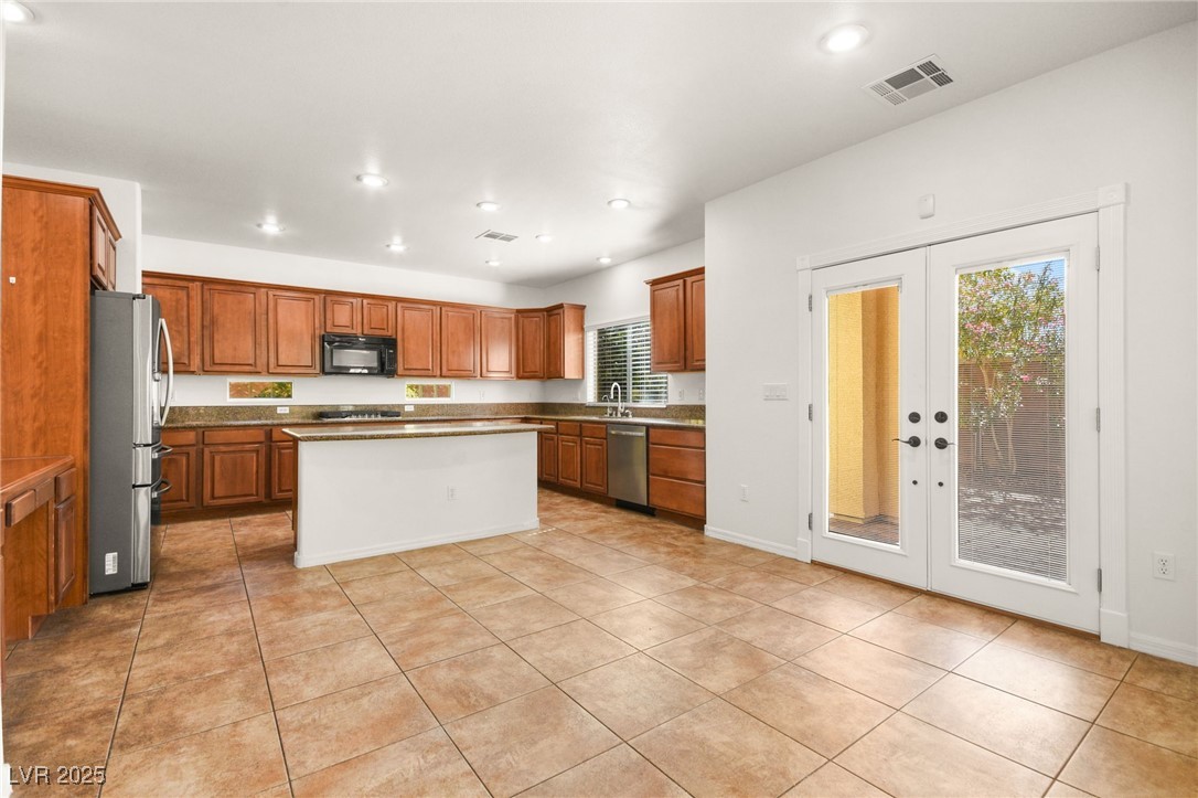 11333 Hedgemont Avenue