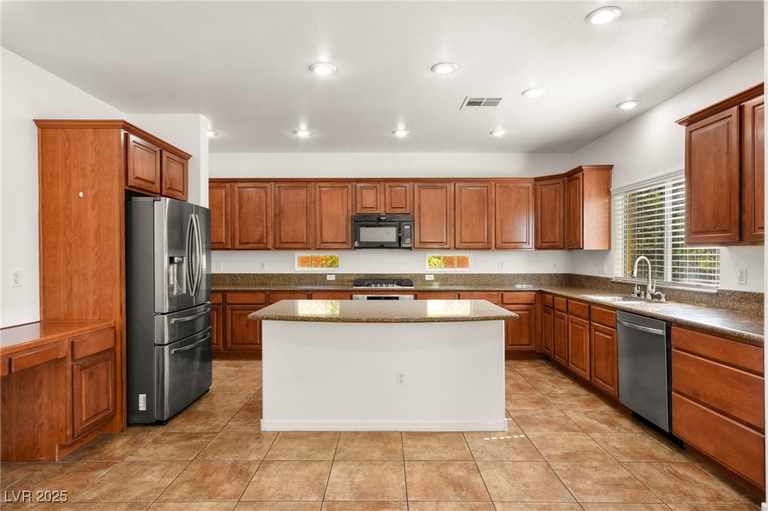 11333 Hedgemont Avenue