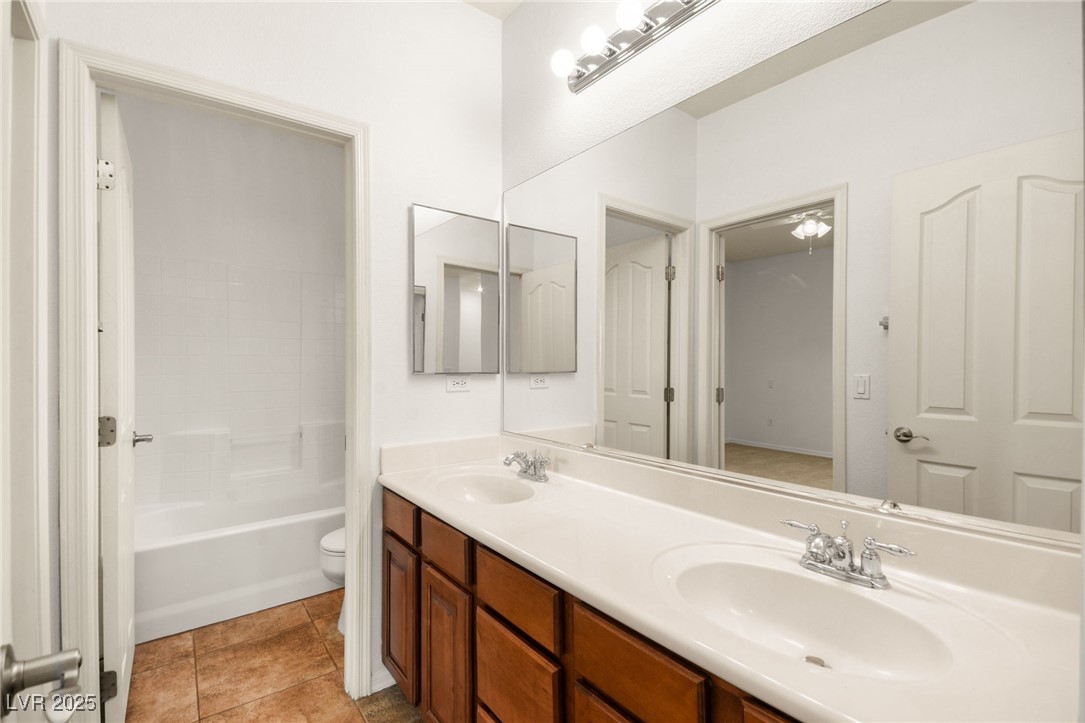 11333 Hedgemont Avenue