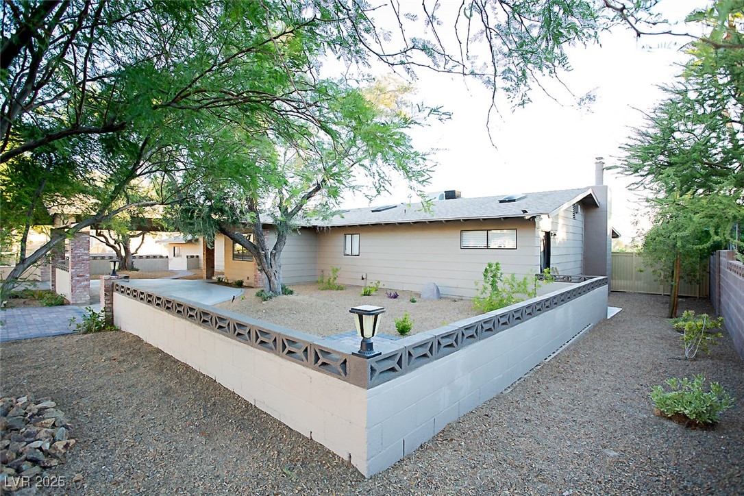749 Rossmore Drive