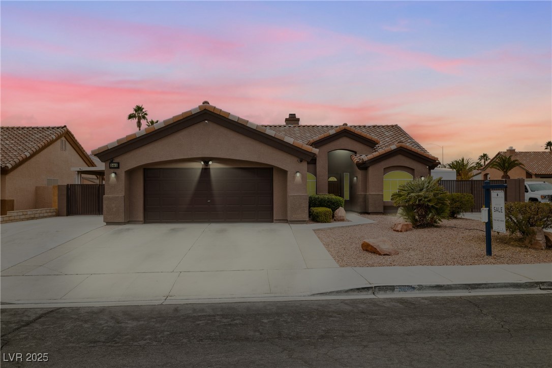 5445 Rose Hills Street