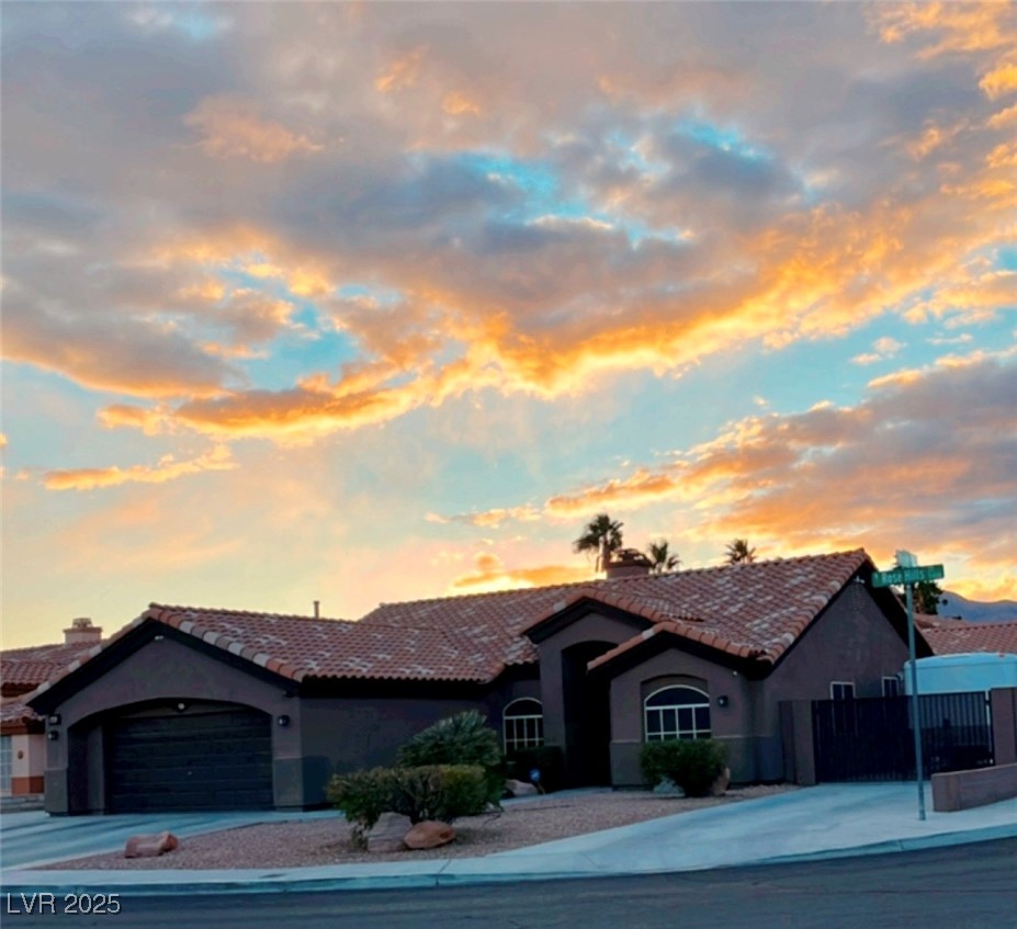 5445 Rose Hills Street