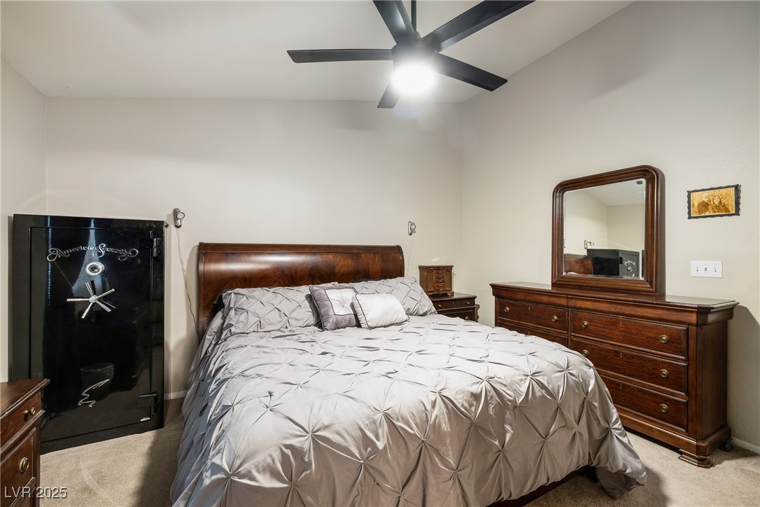 5445 Rose Hills Street