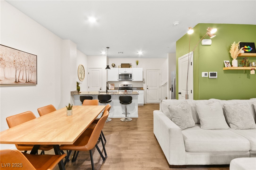 531 Thistleberry Avenue