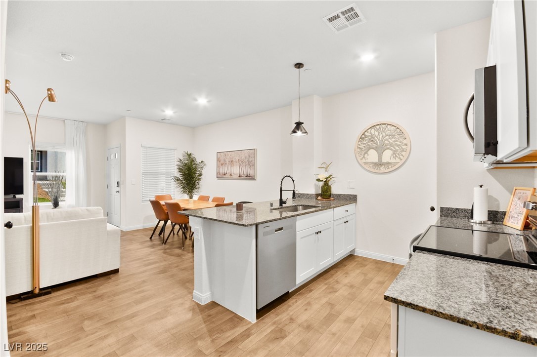 531 Thistleberry Avenue