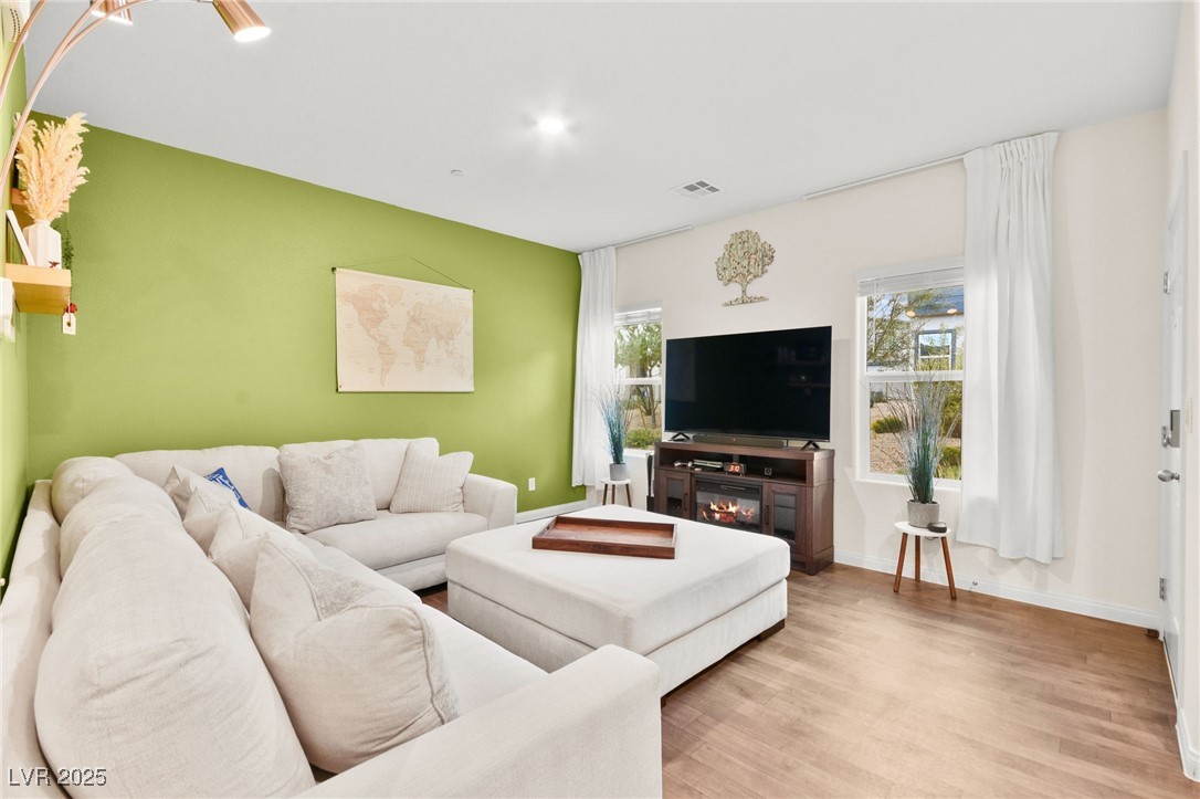 531 Thistleberry Avenue