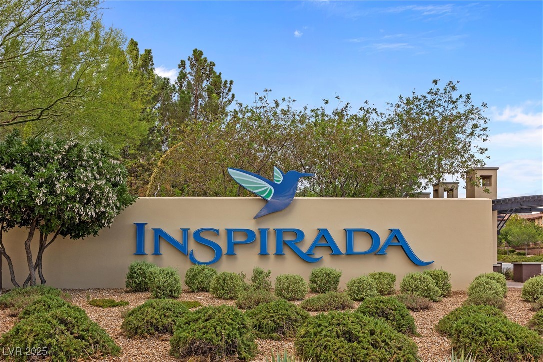 2571 Hazelburn Avenue