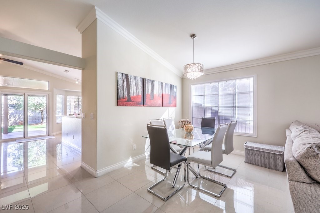 1806 Hollyberry Court