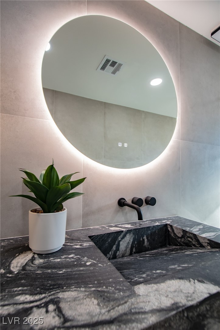 3180 South Tioga Way