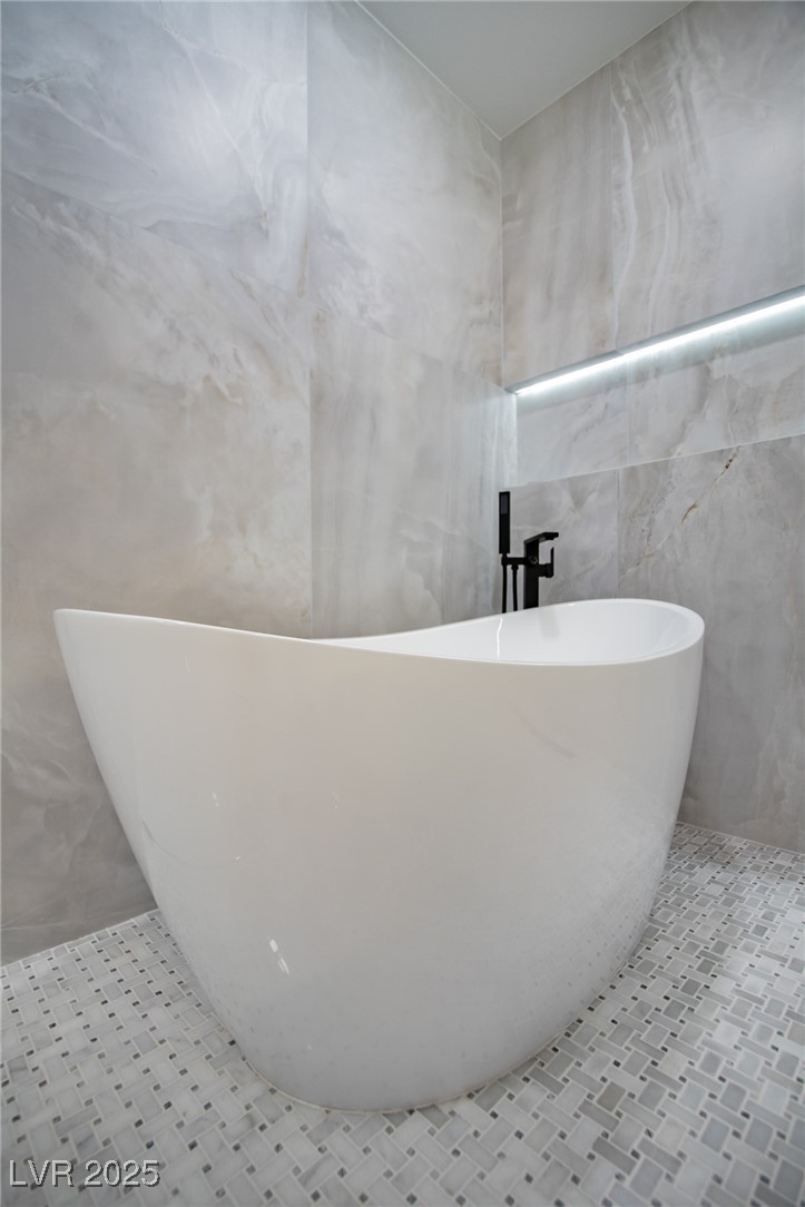 3180 South Tioga Way