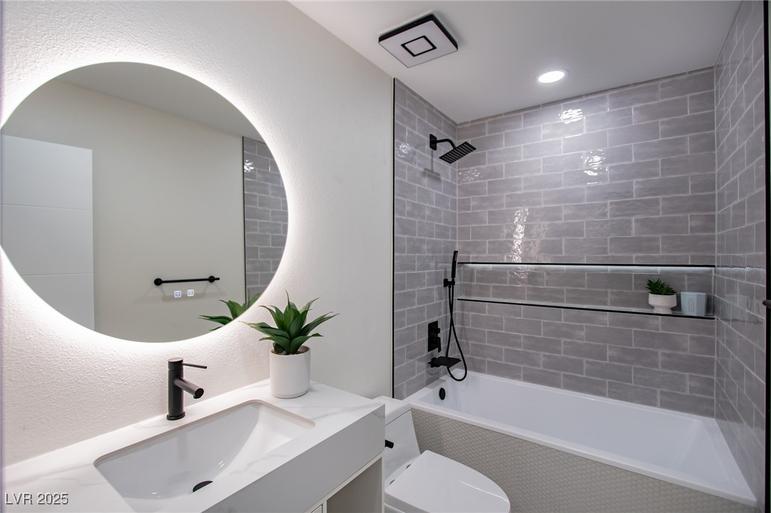 3180 South Tioga Way