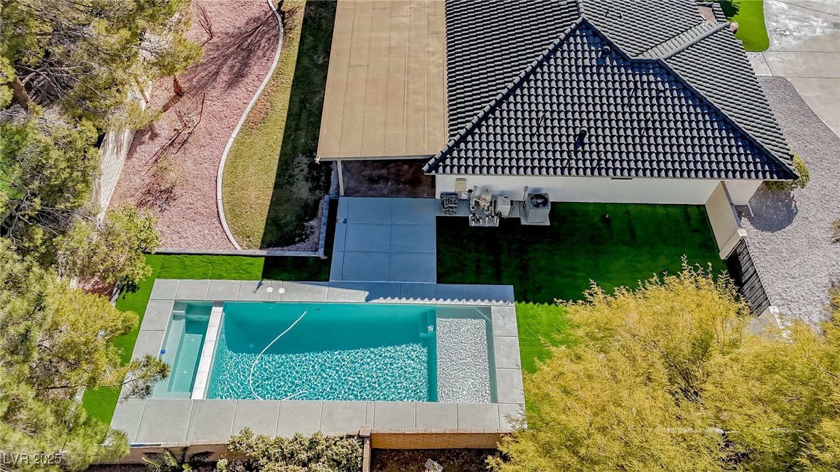 3180 South Tioga Way