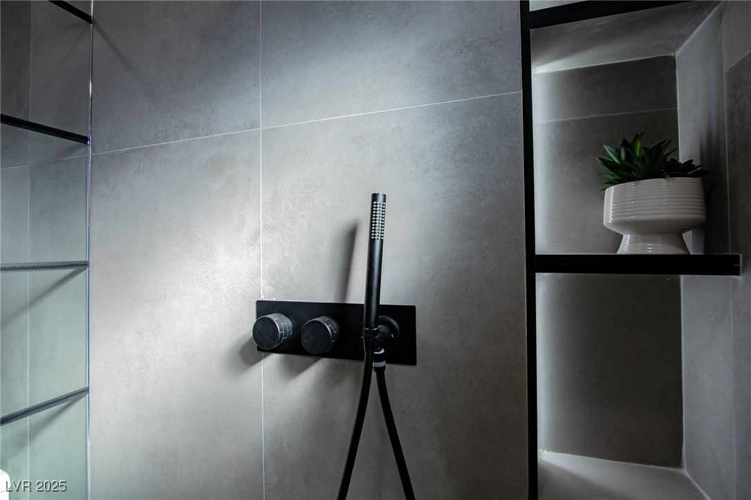 3180 South Tioga Way