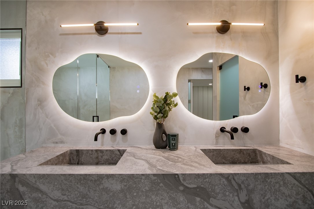 3180 South Tioga Way