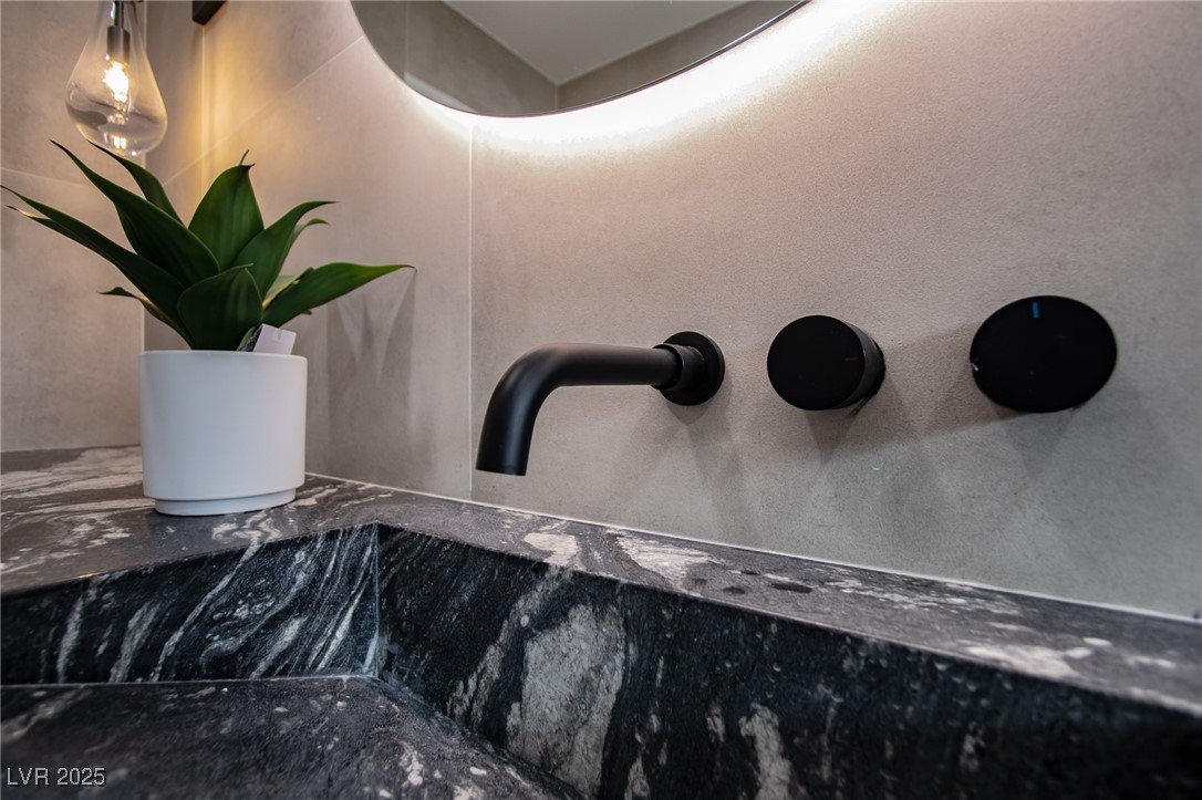 3180 South Tioga Way