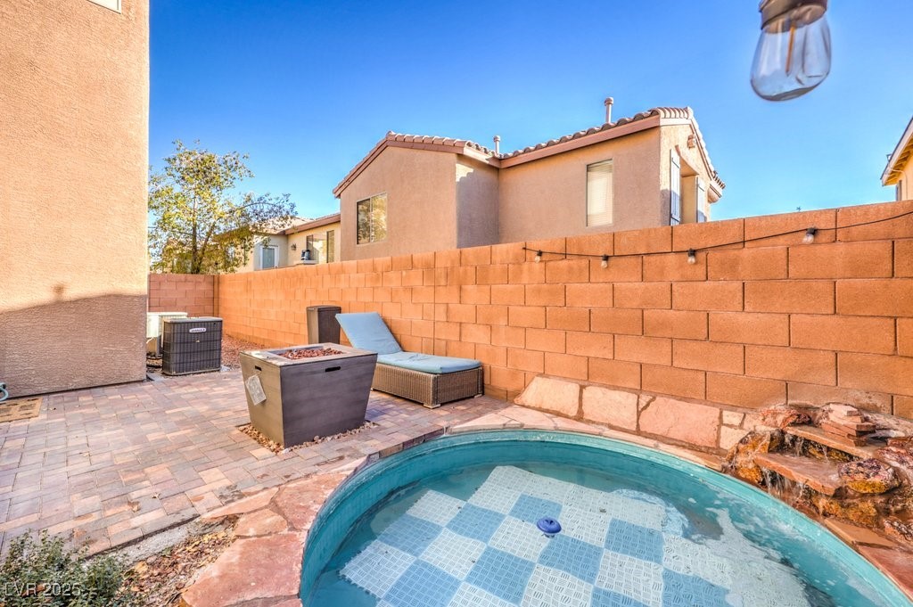 7234 Regent Pond Street