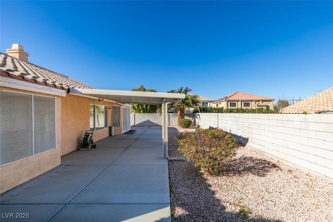 1384 Glassy Pond Avenue