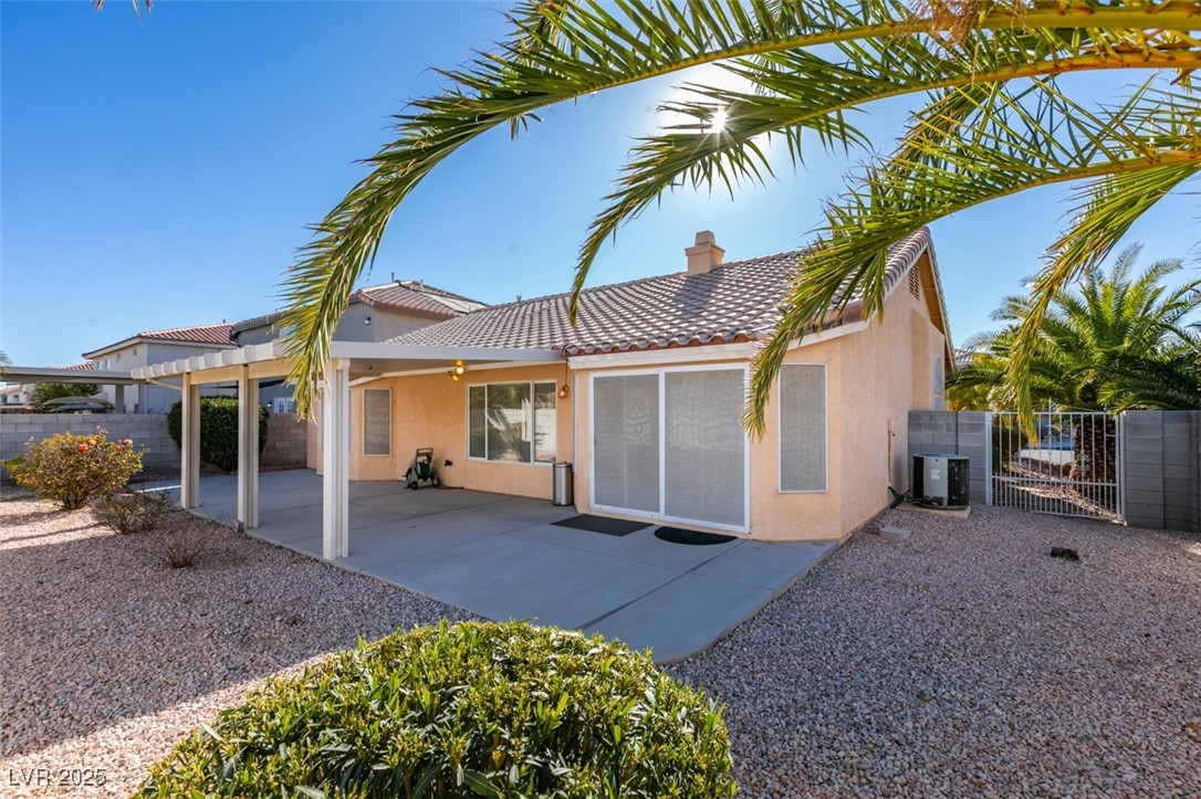 1384 Glassy Pond Avenue