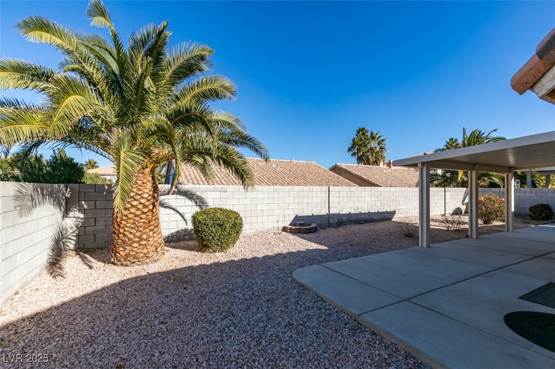 1384 Glassy Pond Avenue