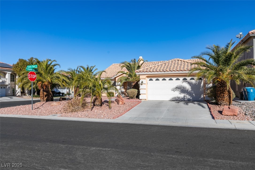 1384 Glassy Pond Avenue
