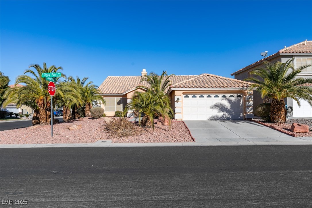1384 Glassy Pond Avenue