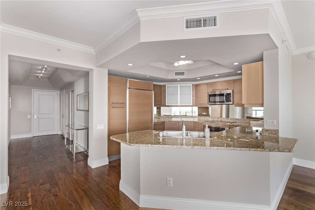 322 Karen Avenue 3808/3804