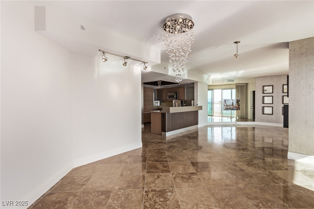 322 Karen Avenue 3808/3804
