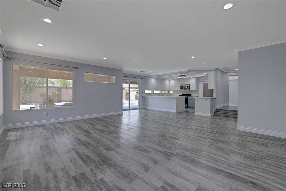 10701 Penfolds Street