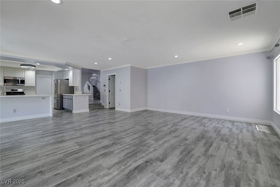 10701 Penfolds Street