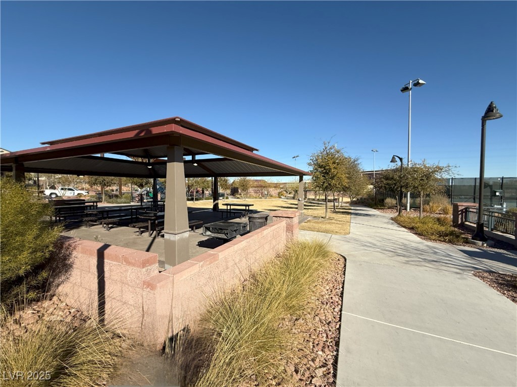 1571 Plaza Centre Drive 102