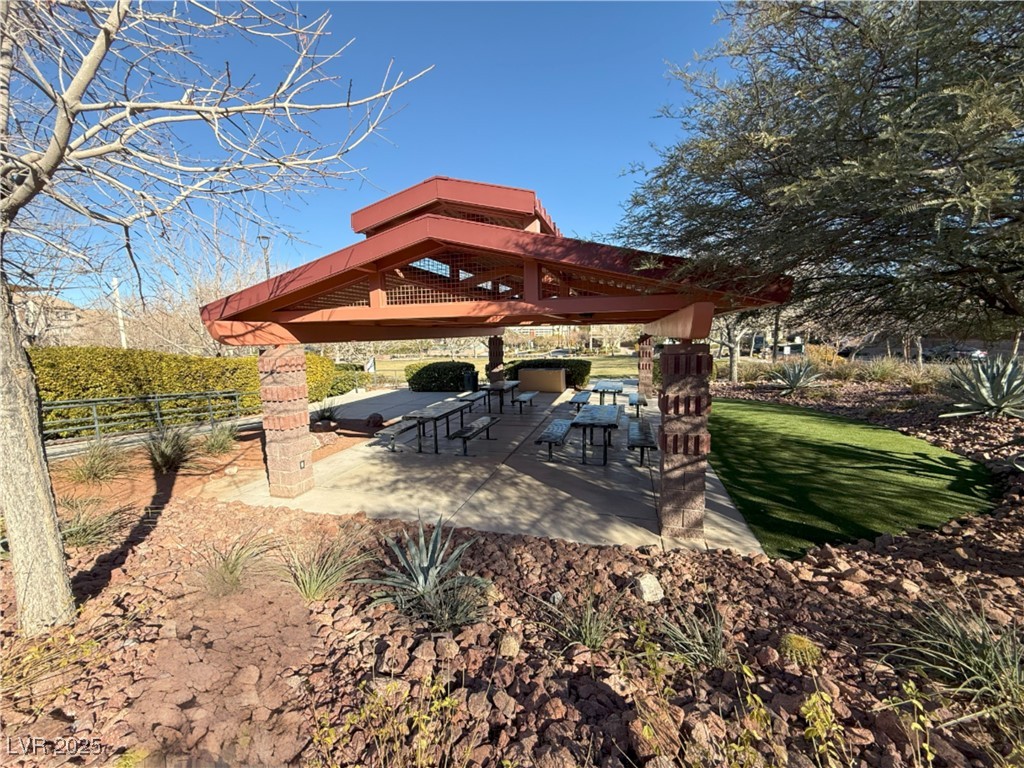 1571 Plaza Centre Drive 102