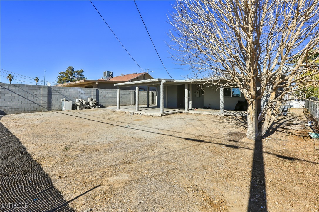 1605 OAKWOOD Avenue