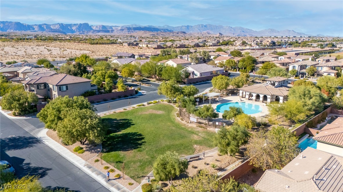 7576 Windy Meadow Avenue